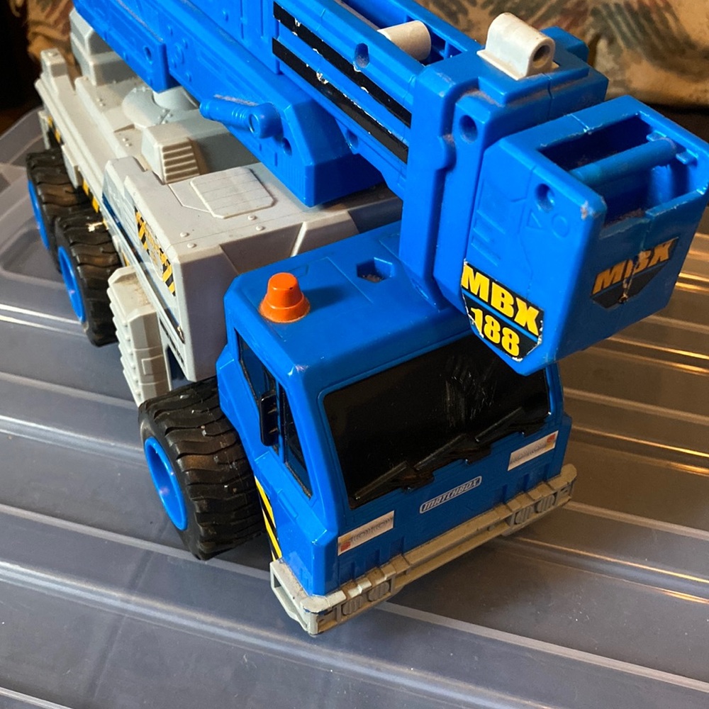Matchbox crane